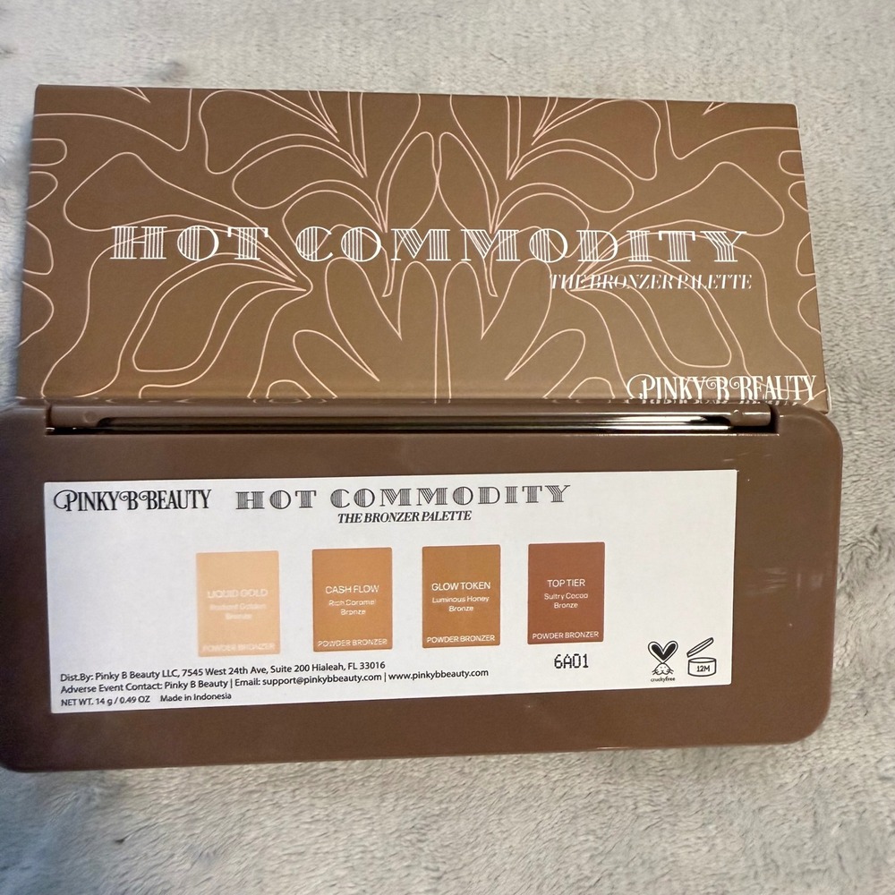 Pinky B Beauty Hot Commodity Bronzer Palette 4‎ Shade Powder Bronzer New